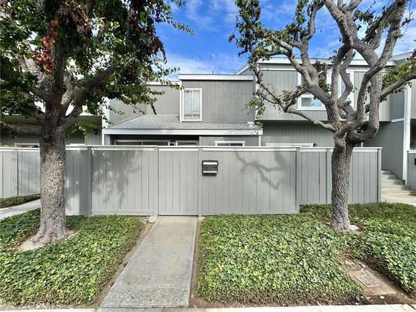 2710 W Segerstrom Avenue D, Santa Ana CA 92704
