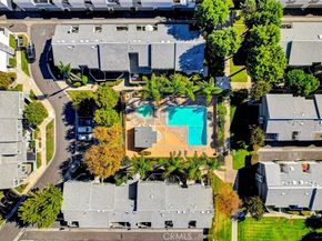 2710 W Segerstrom Avenue D, Santa Ana CA 92704