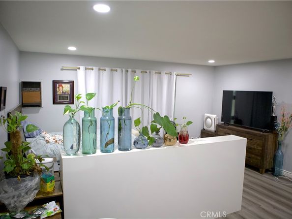 5585 E Pacific Coast, Long Beach CA 90804