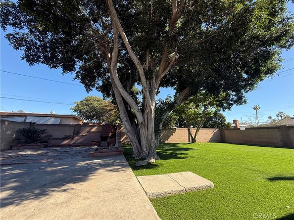 2540 W Picadilly Way, Anaheim CA 92801