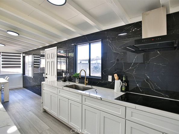 2540 W Picadilly Way, Anaheim CA 92801