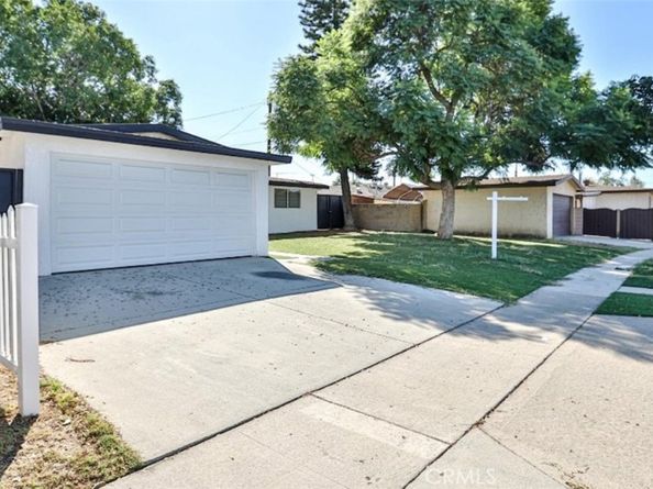 2540 W Picadilly Way, Anaheim CA 92801