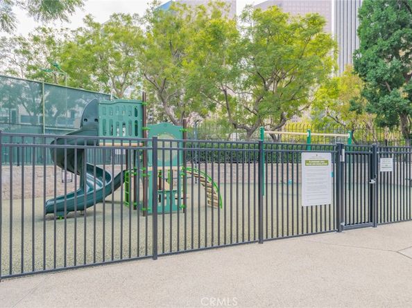 800 W 1st Street 504, Los Angeles CA 90012