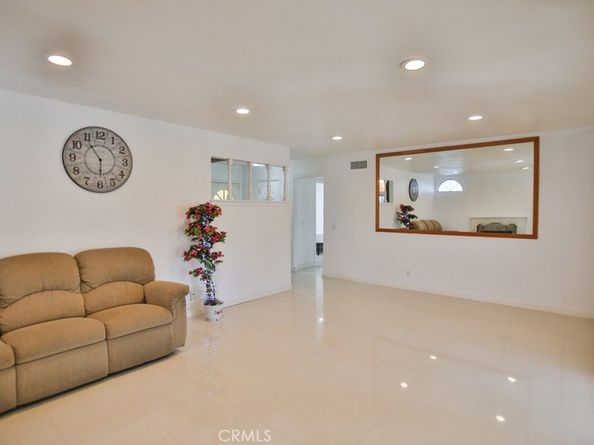 17475 Santa Lucia Street, Fountain Valley CA 92708