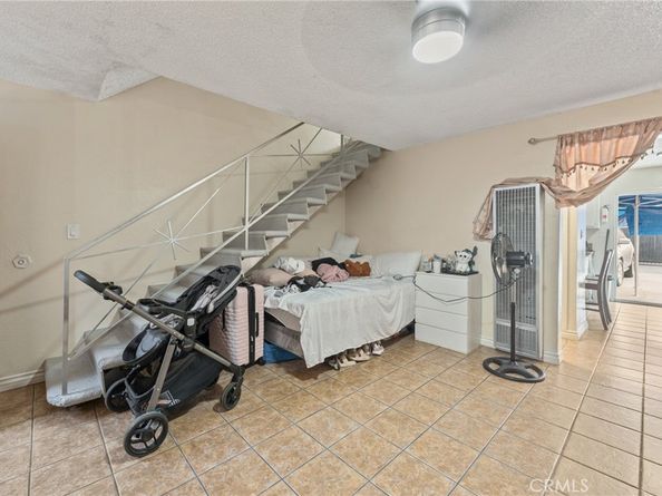 6118 S Main, Los Angeles CA 90003