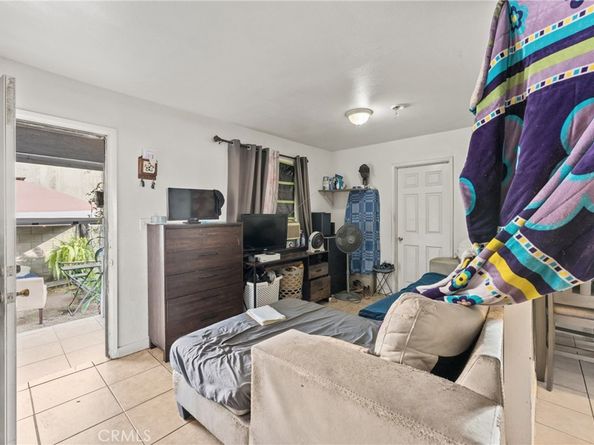 6118 S Main, Los Angeles CA 90003