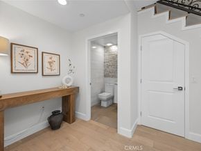 523 E Cedar 101, Burbank CA 91501