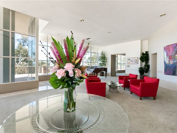 700 E Ocean 2308, Long Beach CA 90802