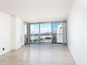 700 E Ocean 2308, Long Beach CA 90802