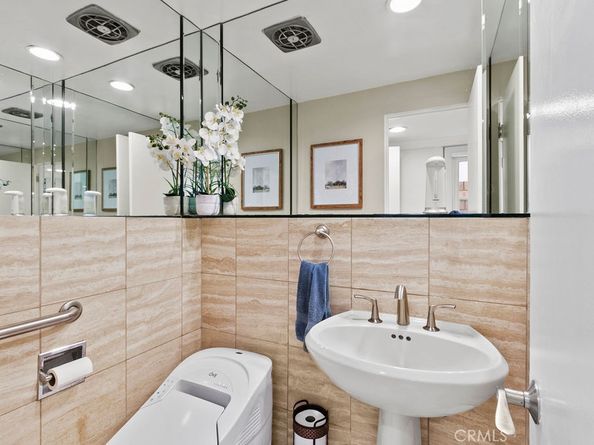 16712 Baruna, Huntington Beach CA 92649