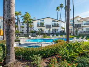 16255 Pacific Circle 106, Huntington Beach CA 92649