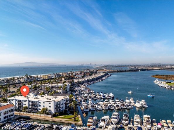 16255 Pacific Circle 106, Huntington Beach CA 92649