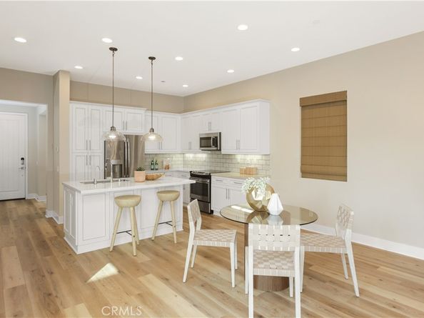 245 Follyhatch, Irvine CA 92618