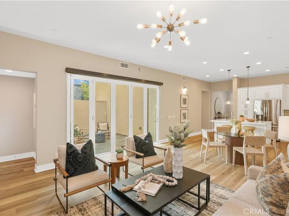 245 Follyhatch, Irvine CA 92618