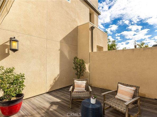 245 Follyhatch, Irvine CA 92618