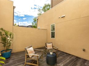 245 Follyhatch, Irvine CA 92618