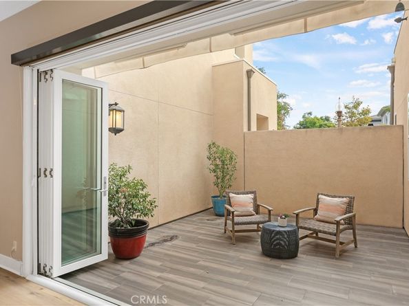 245 Follyhatch, Irvine CA 92618