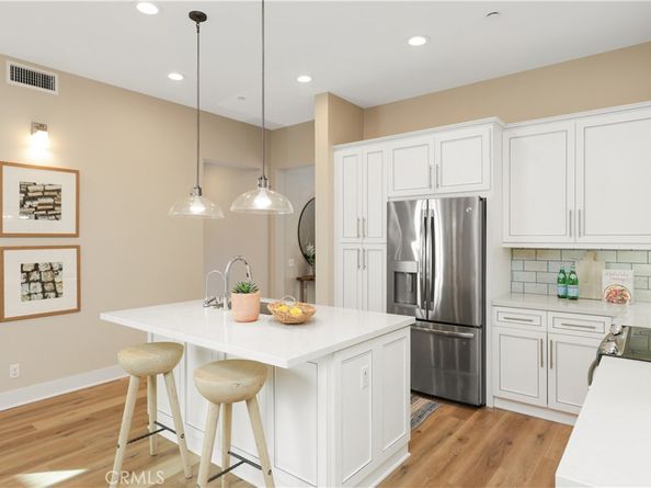 245 Follyhatch, Irvine CA 92618