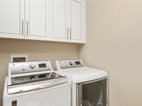 245 Follyhatch, Irvine CA 92618