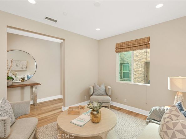 245 Follyhatch, Irvine CA 92618