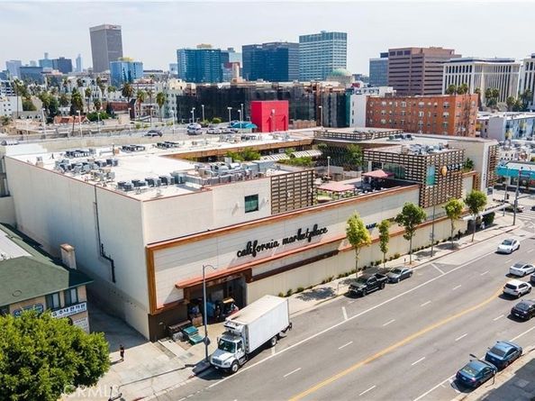 446 S St Andrews, Los Angeles CA 90020