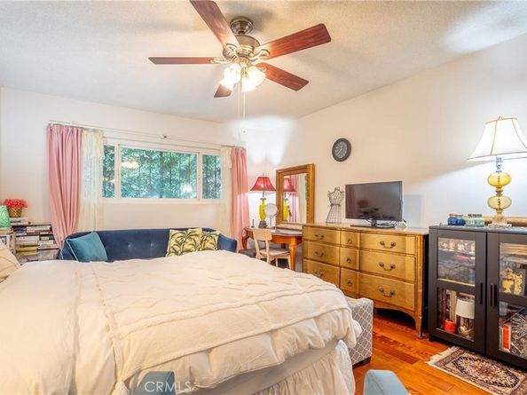 446 S St Andrews, Los Angeles CA 90020