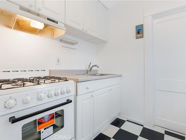 1309 Cabrillo Avenue, Venice CA 90291