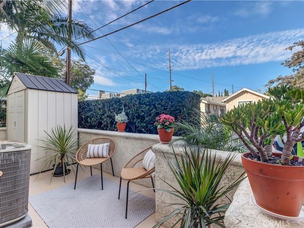 3605 E Anaheim Street 102, Long Beach CA 90804