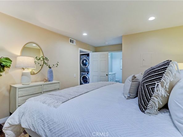 3605 E Anaheim Street 102, Long Beach CA 90804