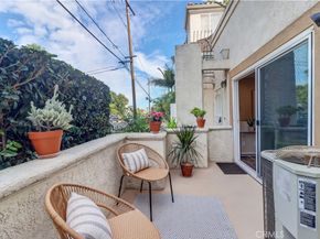 3605 E Anaheim Street 102, Long Beach CA 90804