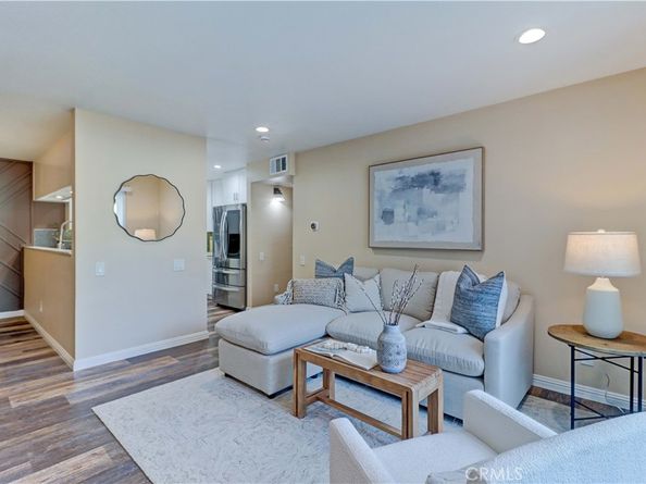 3605 E Anaheim Street 102, Long Beach CA 90804