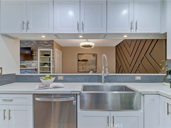 3605 E Anaheim Street 102, Long Beach CA 90804