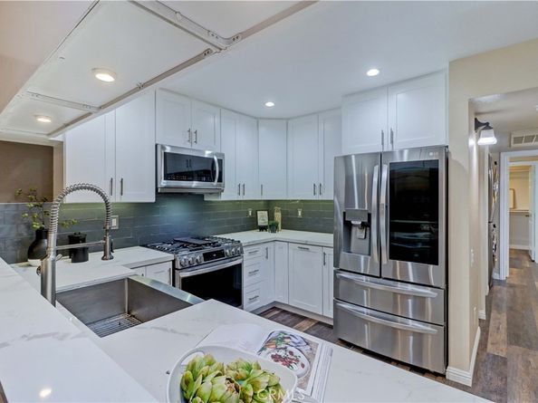 3605 E Anaheim Street 102, Long Beach CA 90804