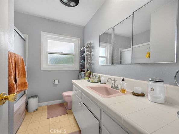 5020 Alcove Avenue, Valley Village CA 91607