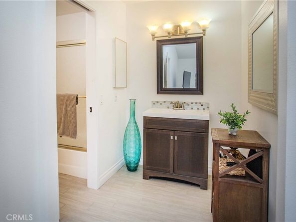 24392 Acaso 8, Laguna Hills CA 92656
