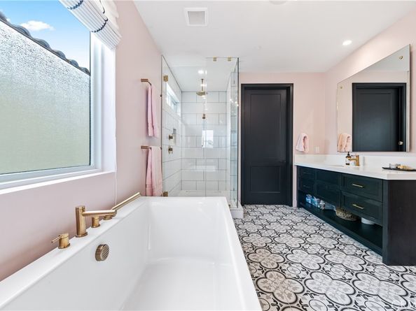 15 Marina Way, Seal Beach CA 90740