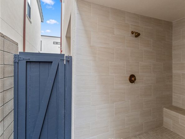 15 Marina Way, Seal Beach CA 90740