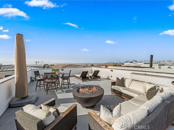 15 Marina Way, Seal Beach CA 90740