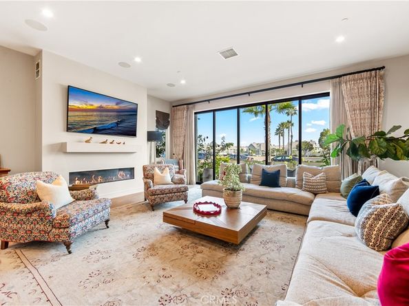 15 Marina Way, Seal Beach CA 90740