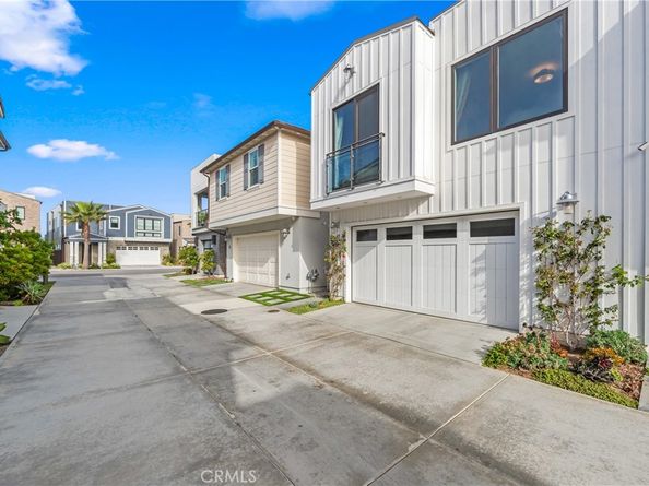 15 Marina Way, Seal Beach CA 90740