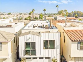 15 Marina Way, Seal Beach CA 90740