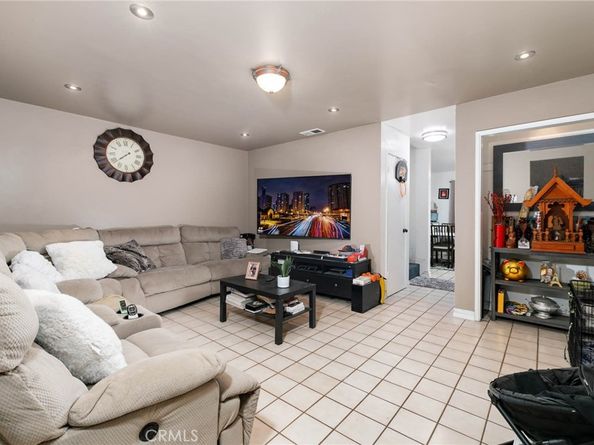 1935 Olive Ave, Long Beach CA 90806