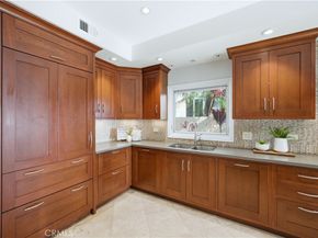 627 Avery Place, Long Beach CA 90807
