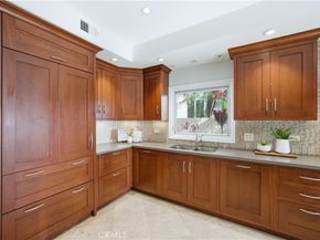 627 Avery Place, Long Beach CA 90807