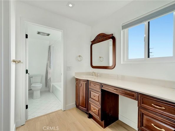 605 Redondo 308, Long Beach CA 90814