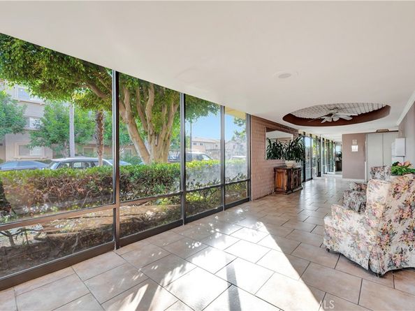 605 Redondo 308, Long Beach CA 90814