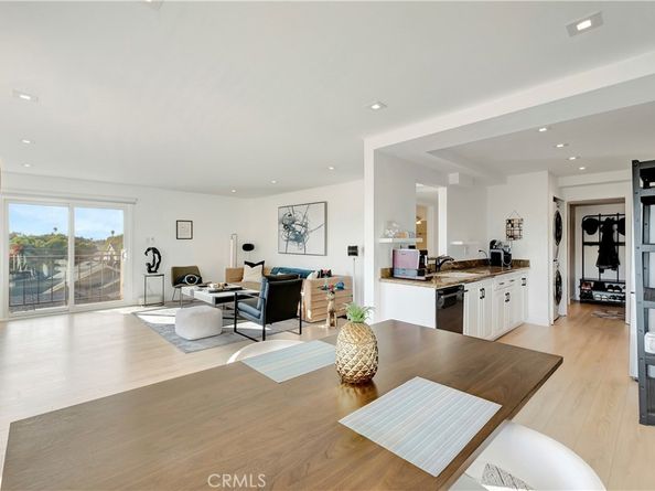 605 Redondo 308, Long Beach CA 90814