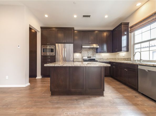 81 Strawberry, Irvine CA 92620