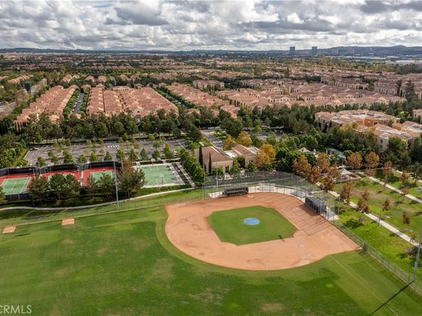 81 Strawberry, Irvine CA 92620