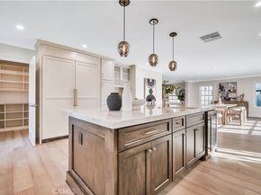 4001 4001 Pine, Long Beach CA 90807